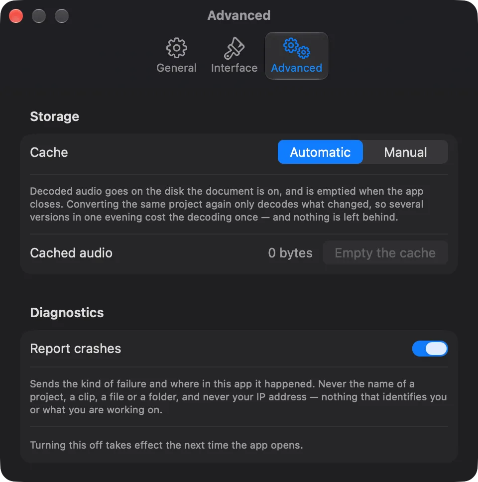 The Advanced tab of the fcp2aaf Settings window: Storage, with the cache on Automatic — decoded audio goes on the disk the document is on, it is emptied when the app closes, and converting the same project again only decodes what changed —, the count of what it is holding right now with the button that empties it, and Diagnostics, with the crash report switch and what it does and does not send.
